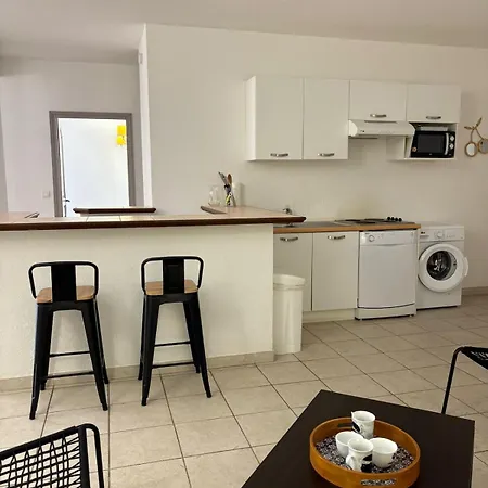 Le Sun Florent Apartment *